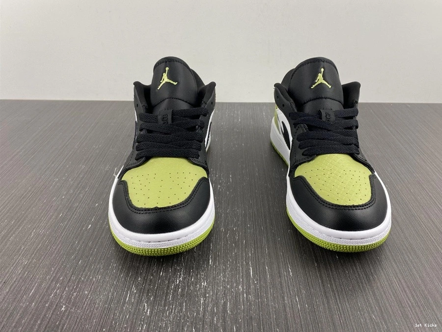 Green Snakeskin DX4446-301 Vivid Jordan (W) 1 Low - 1012